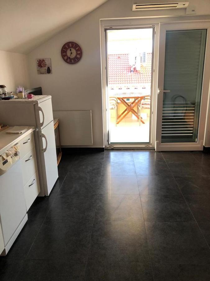 Apartments Villa Lili Lovetovo Vodice Exterior photo
